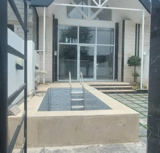 دو ویلا نما انگلیسی استخر دار