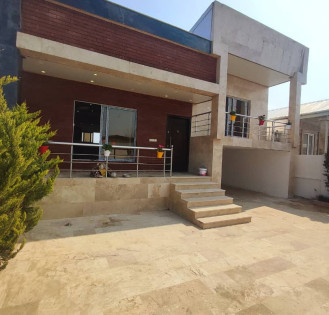 ویلا نیمپیلوت با پارکینگ و انشعابات اختصاصی